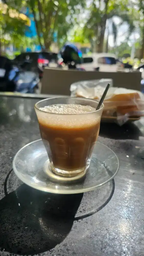 LOWONGAN KERJA WAITER WARKOP