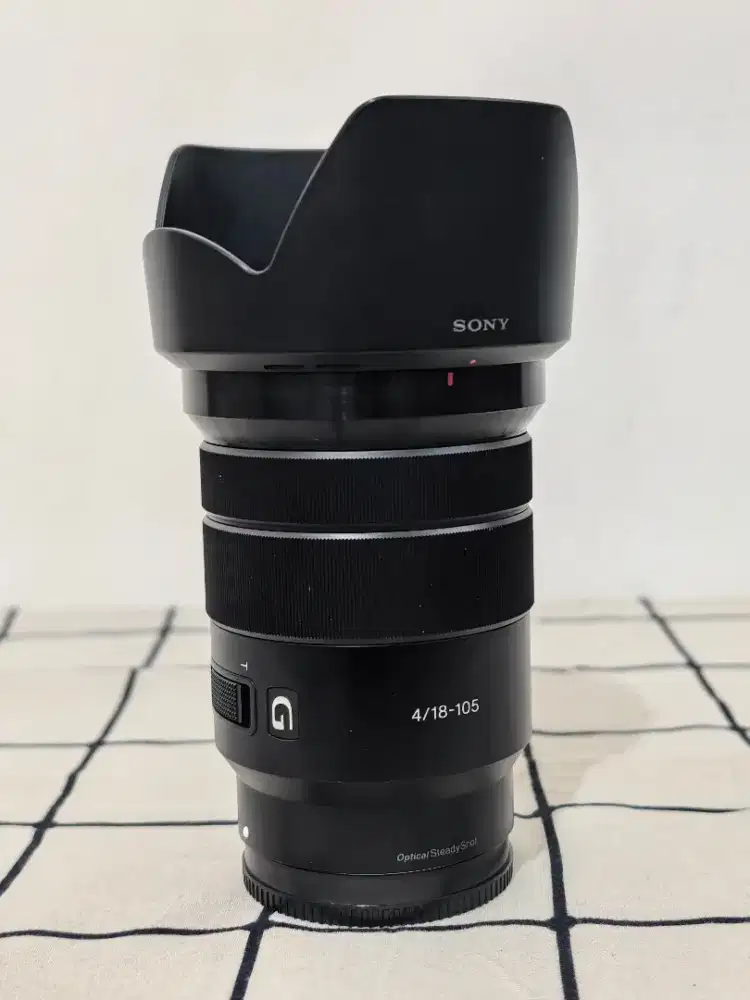 Lensa Sony PZ 18-105 mm F/4 G OSS