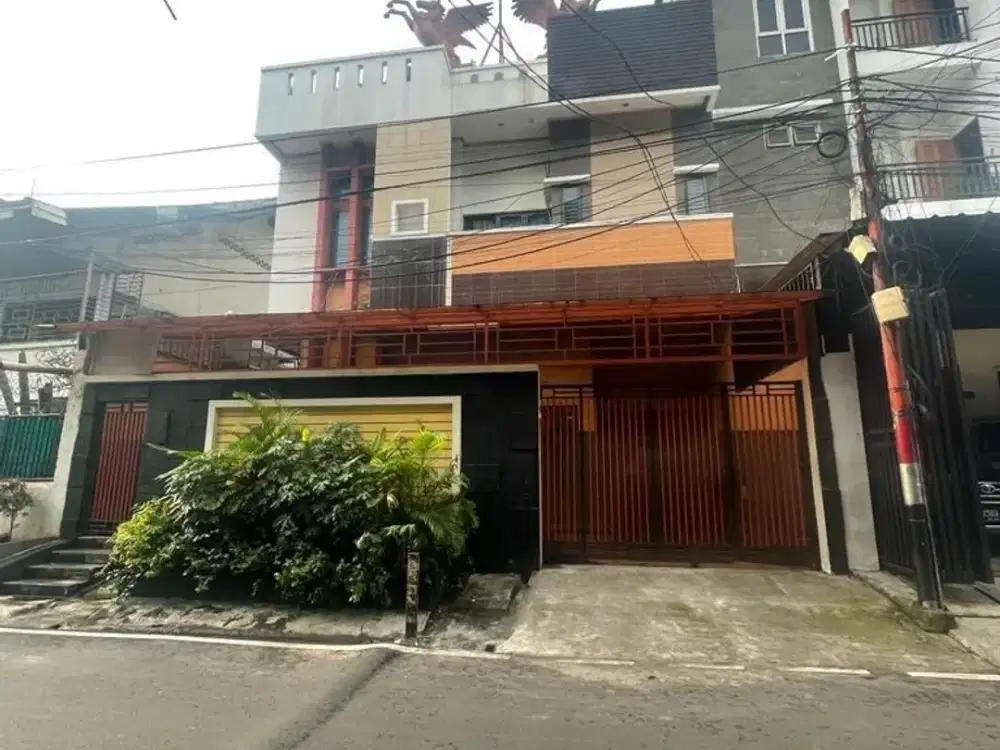 Dijual Rumah SHM 2 Lantai di Krekot Pasar Baru By Rumah Chinida (Ll)
