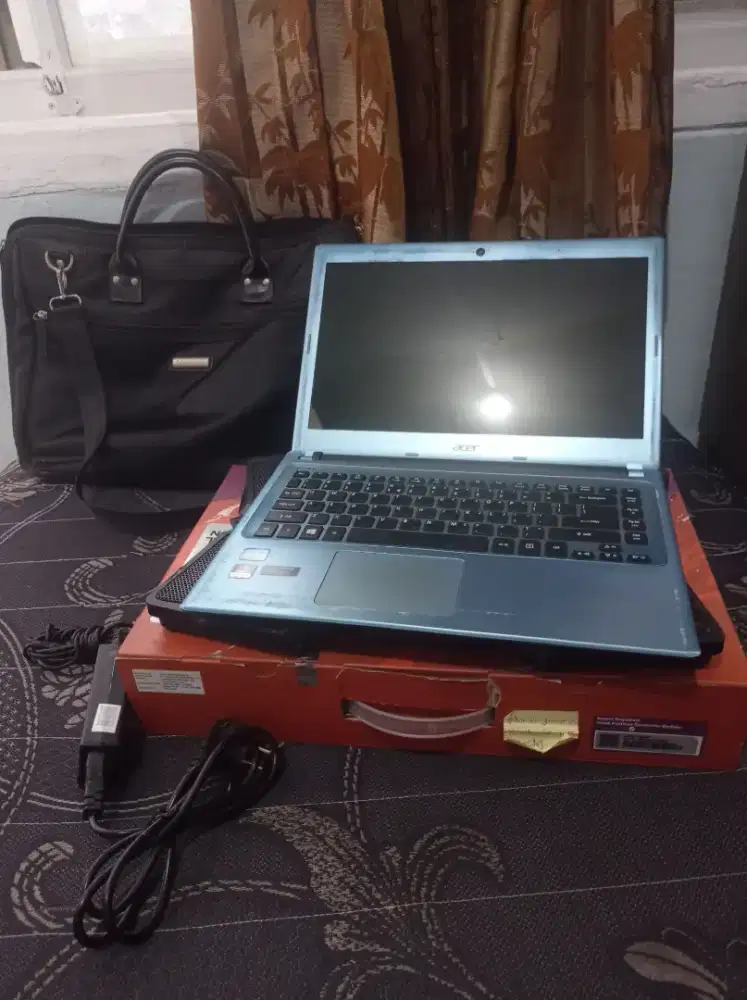 Acer Aspire V5-471 Series (No Display)