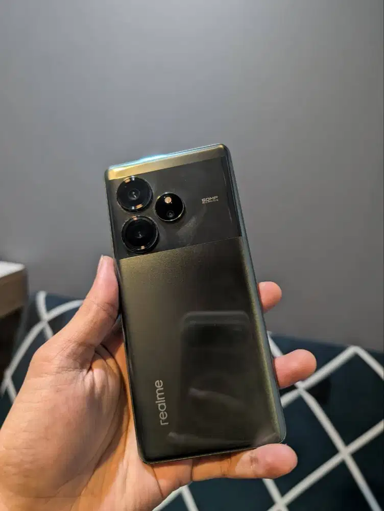 Realme GT6 12/256GB
