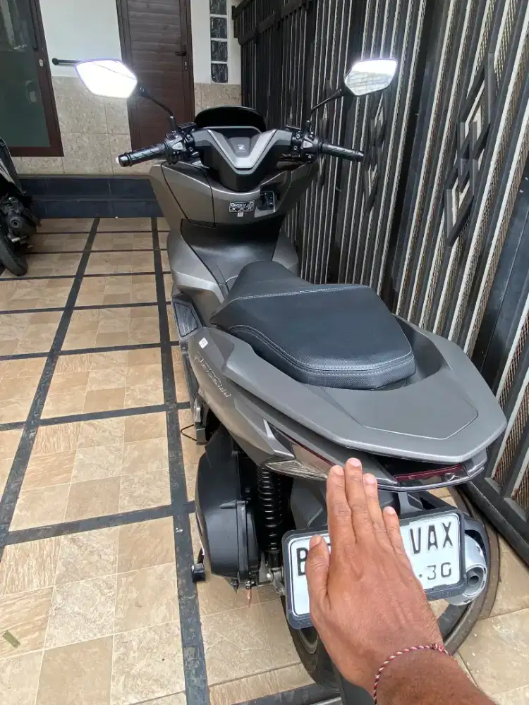 Jual honda pcx 2025 matte silver
