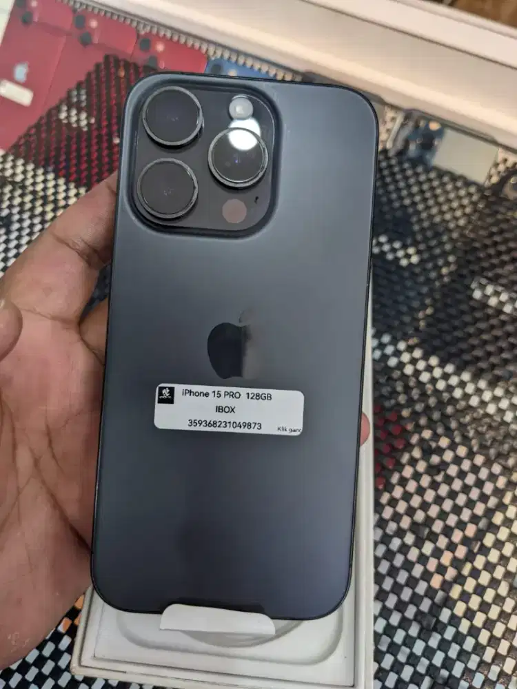 15pro 128 ibox mulus bo minus..14,5juta