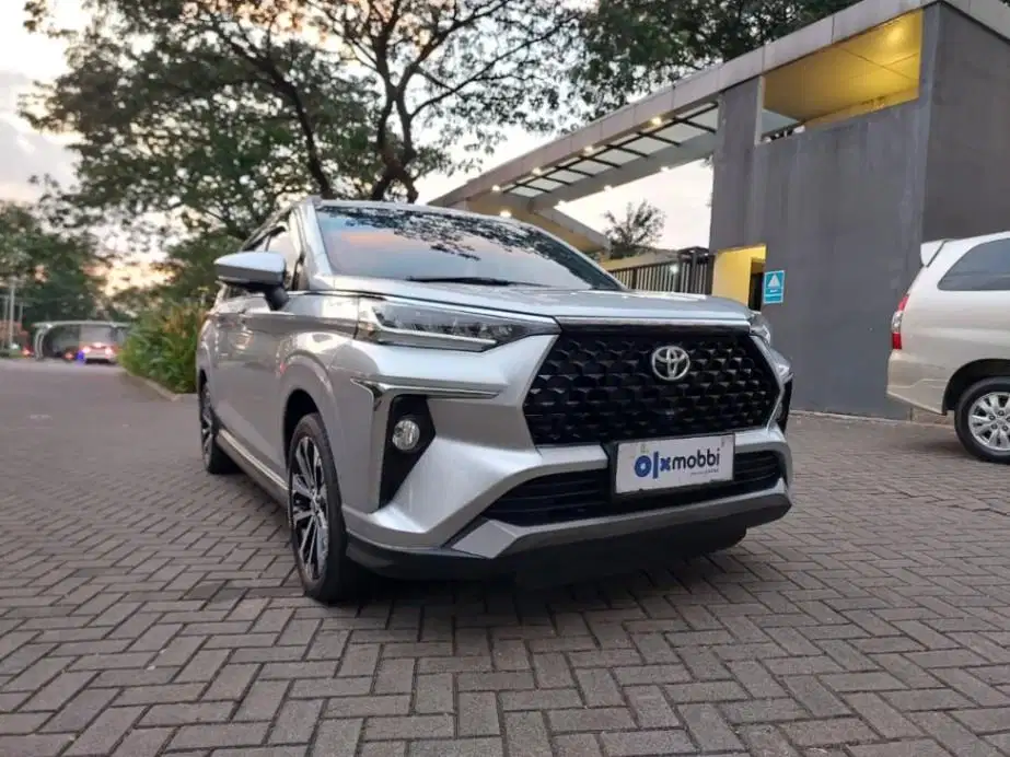 DP 5% Toyota Avanza 1.5 Veloz Q Bensin-AT Silver CADXB