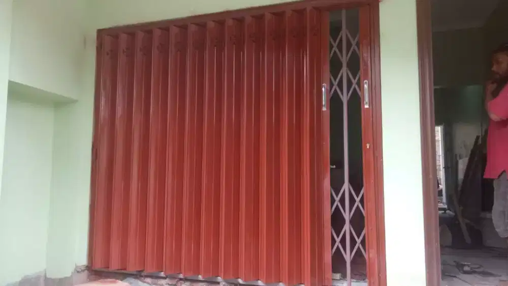 pintu harmonika