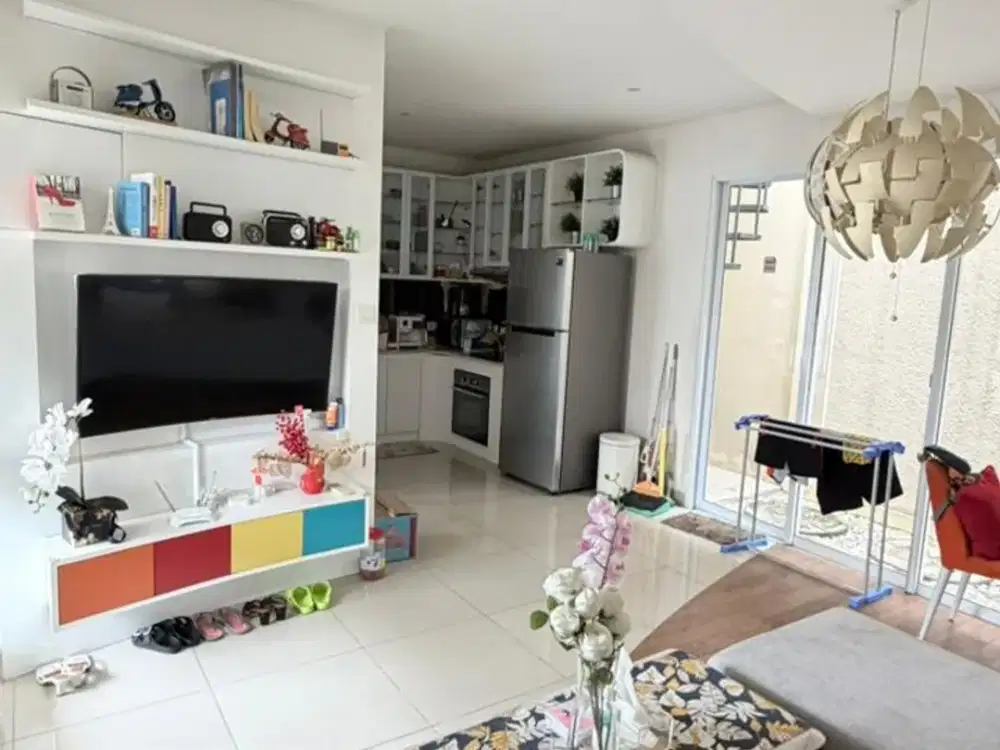 Jual murah rumah cakep Rossini Symphonia Gading Serpong