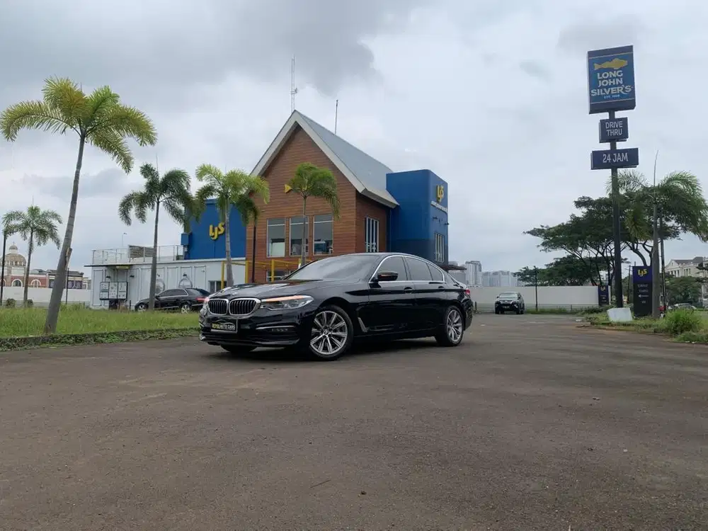 BMW 520I G30 LUXURY 2.0 AT 2020