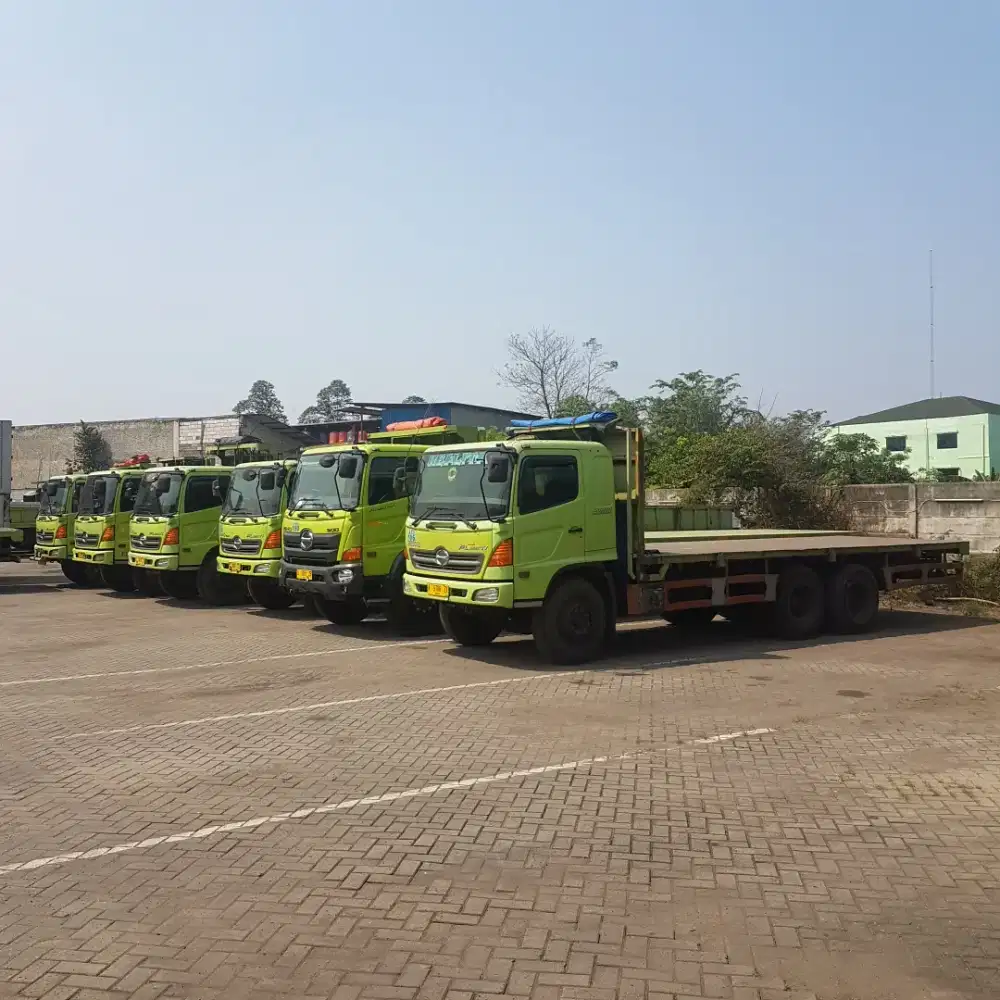 Sewa truk fuso 6 roda dan tronton 10 roda