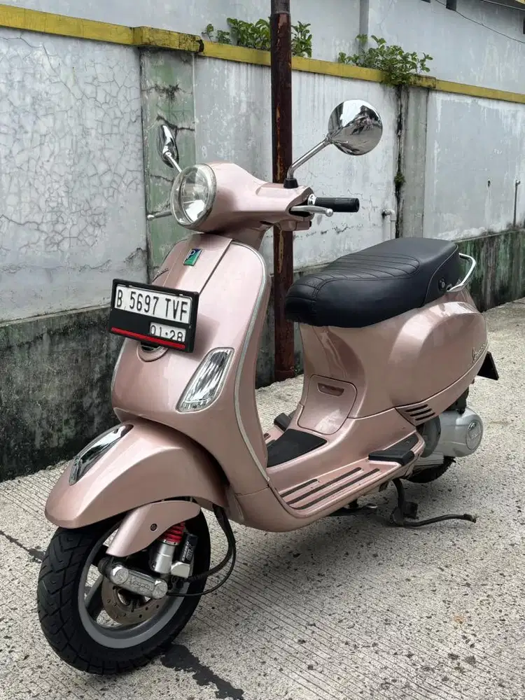 Vespa lx 150 3v 2013 murah