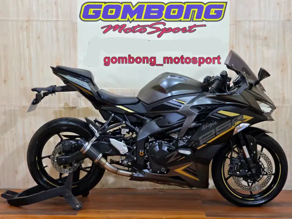 KAWASAKI ZX25R ABS QS 2022 . ZX25 R