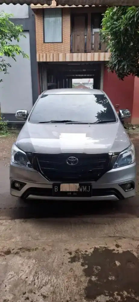 Toyota Kijang Innova Tipe G 2015 A/T Silver Metalik