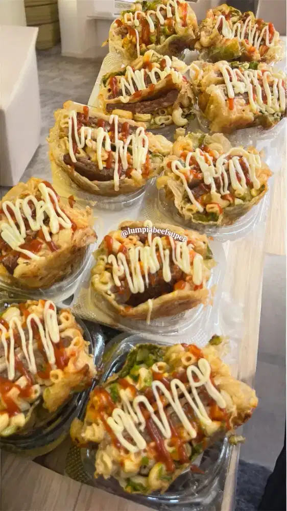 DI CARI WANITA PENJAGA KEDAI