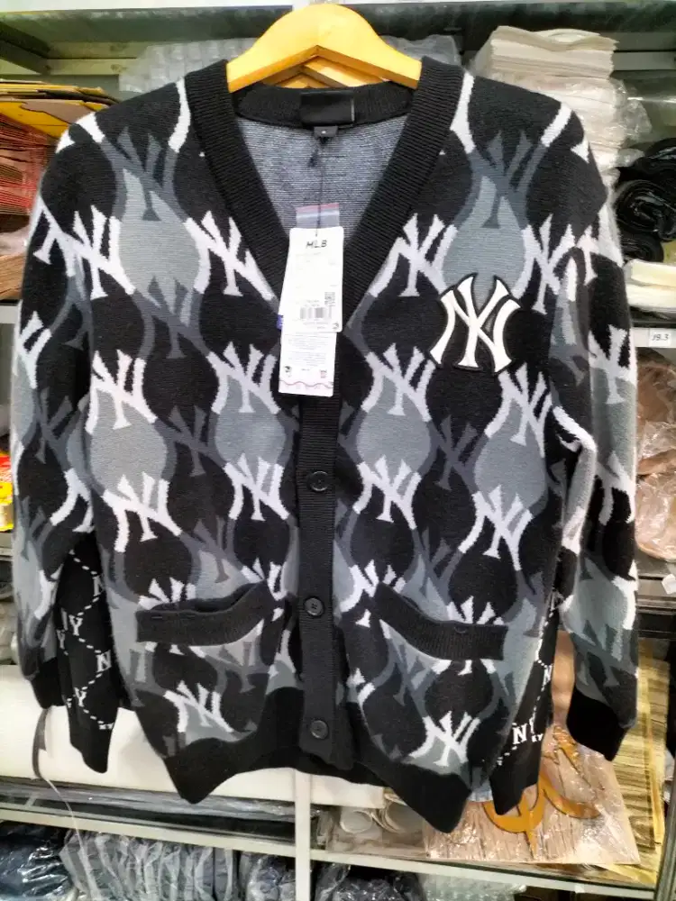 MLB Sweater Cardigans fit (over) size S -L /50bks chest 90cm