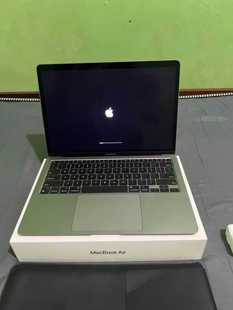MACBOOK AIR M1 8/256 SPACE GRAY