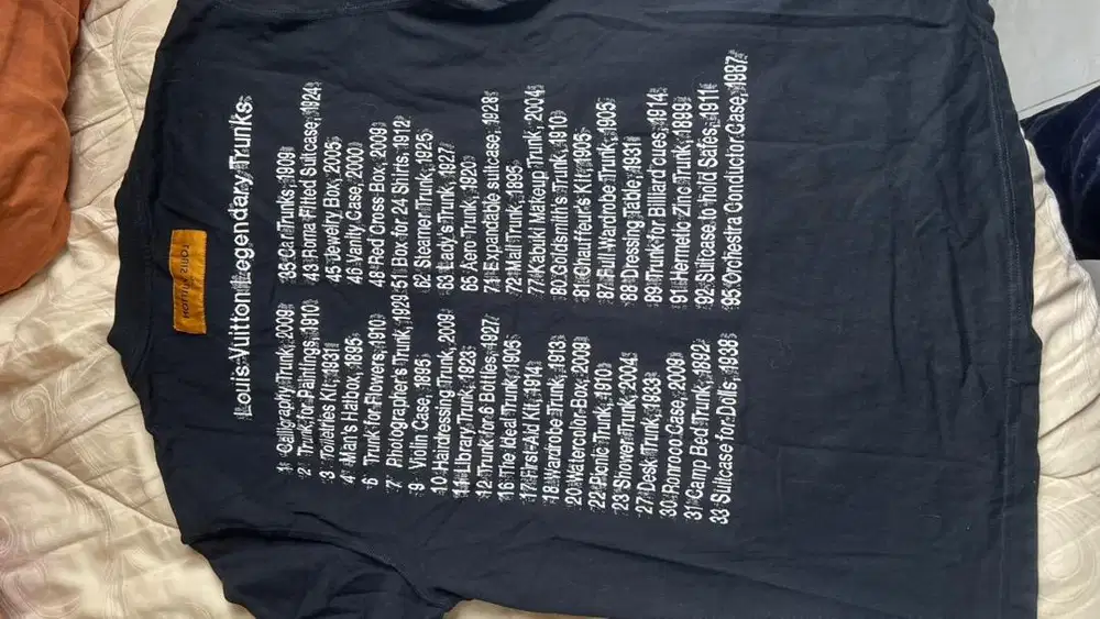 Kaos LV pemakaian pribadi