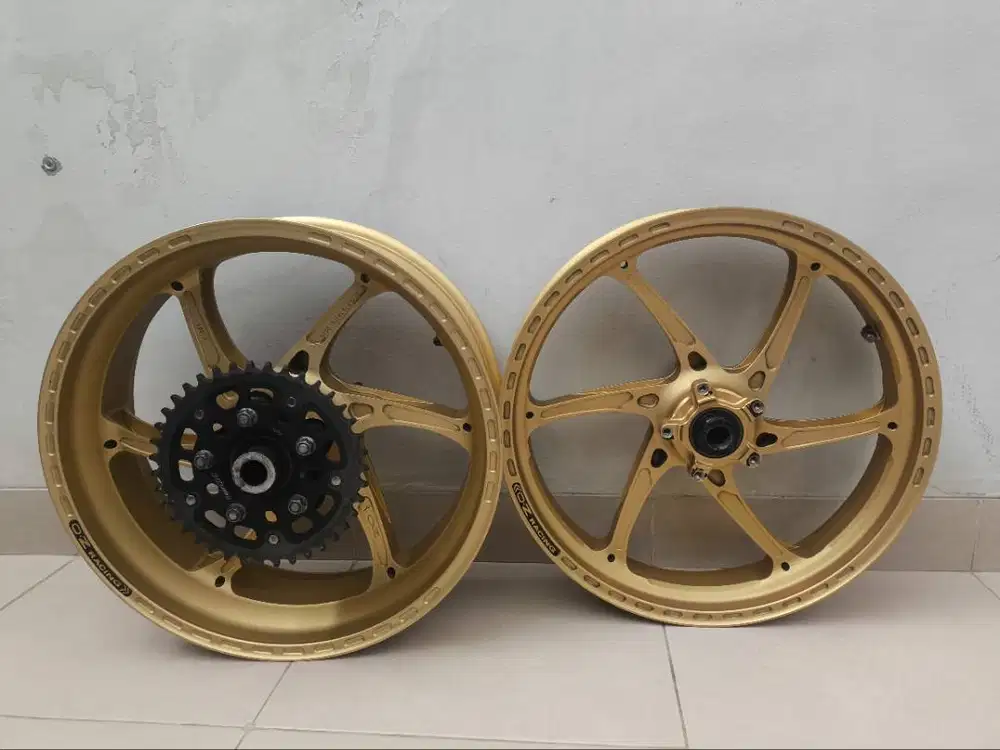 Jual Cepat OZ Racing Kawasaki Ninja ZX10R 2015 UP warna gold Anodize