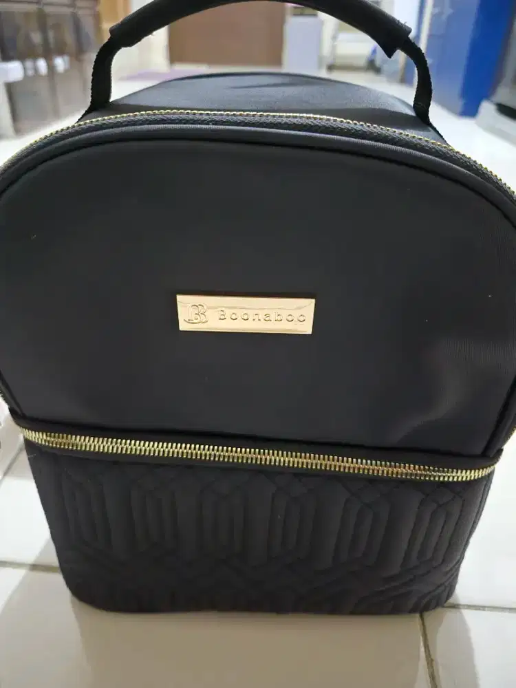 Tas asi/cooler bag Boonaboo warna hitam