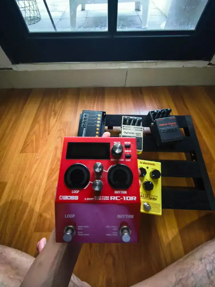 RC10R RARELY USED MINT CONDITION