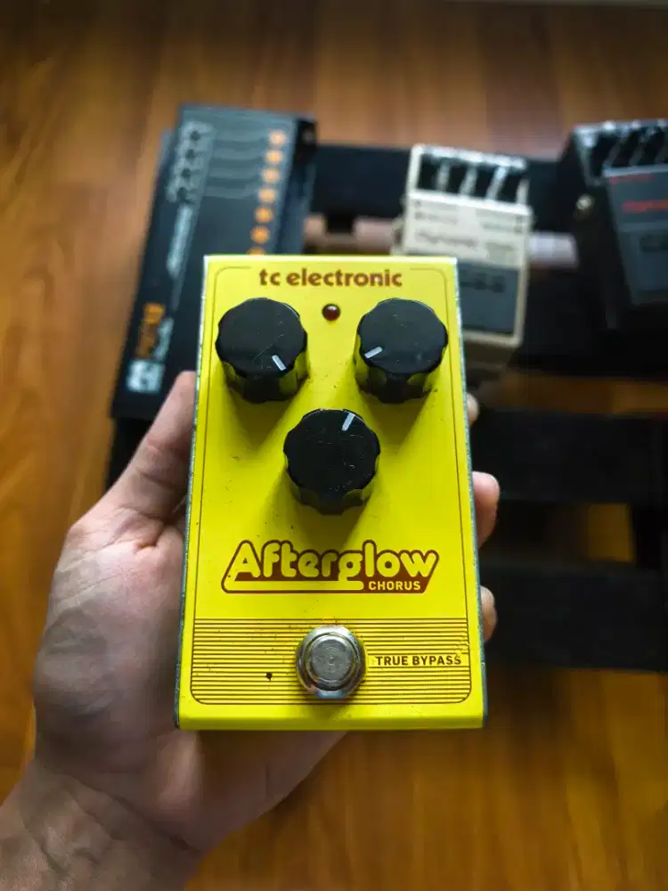 DIGITAL CHORUS PEDAL USED