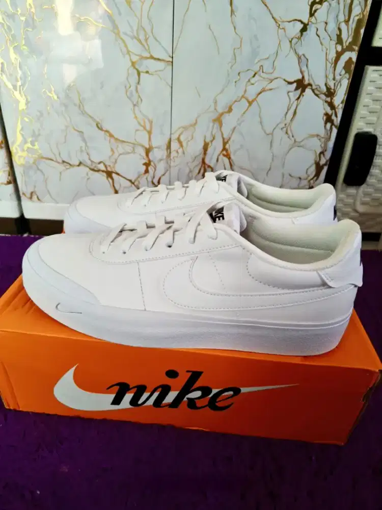 Sepatu nike ori
