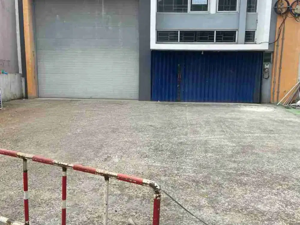 Disewakan Gudang di Bizpark 2 Penggilingan 2 lantai Cakung Jakarta Timur