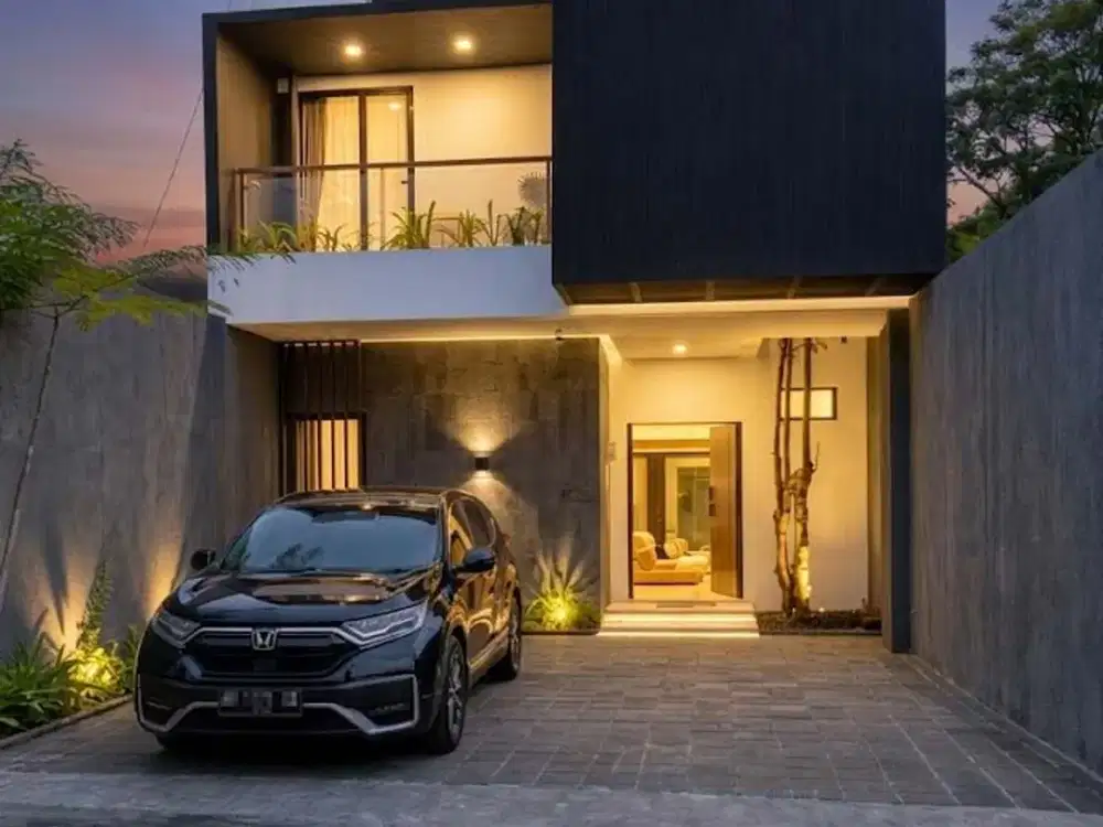 Rumah modern 2 lantai full furnished di kawasan Jalan Kaliurang Km.12