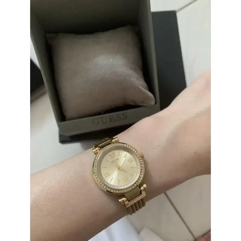 Jam Tangan Guess Women Gold Tone Bracelet Watch