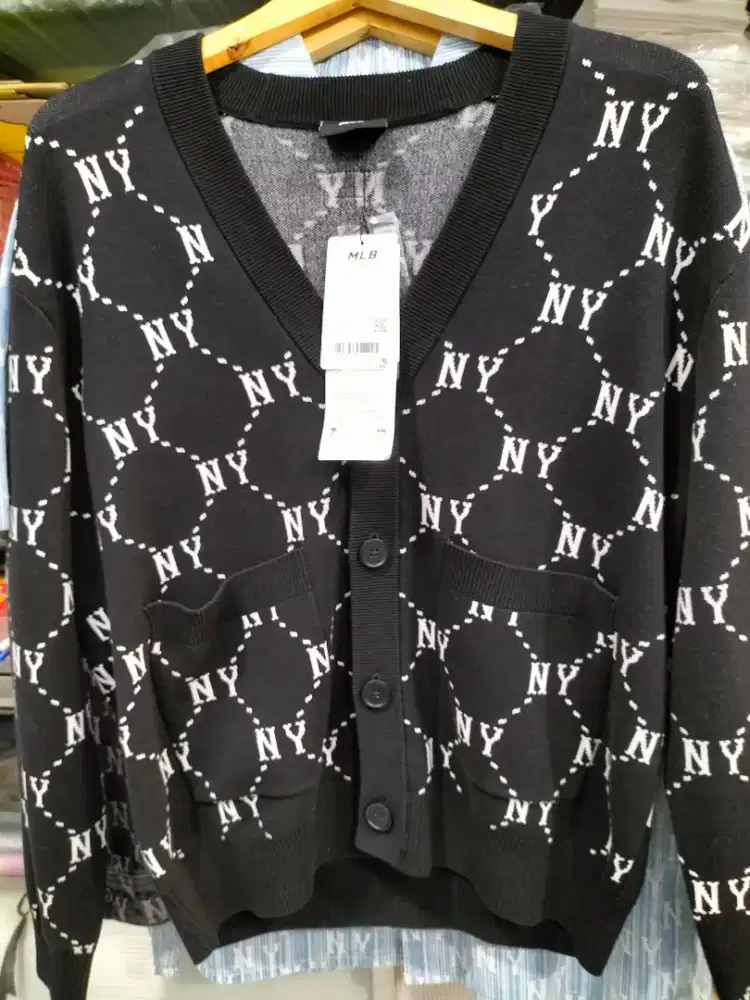 MLB New York Yankees Diamond Monogram Cardigan.Fit(over) size S /50bks