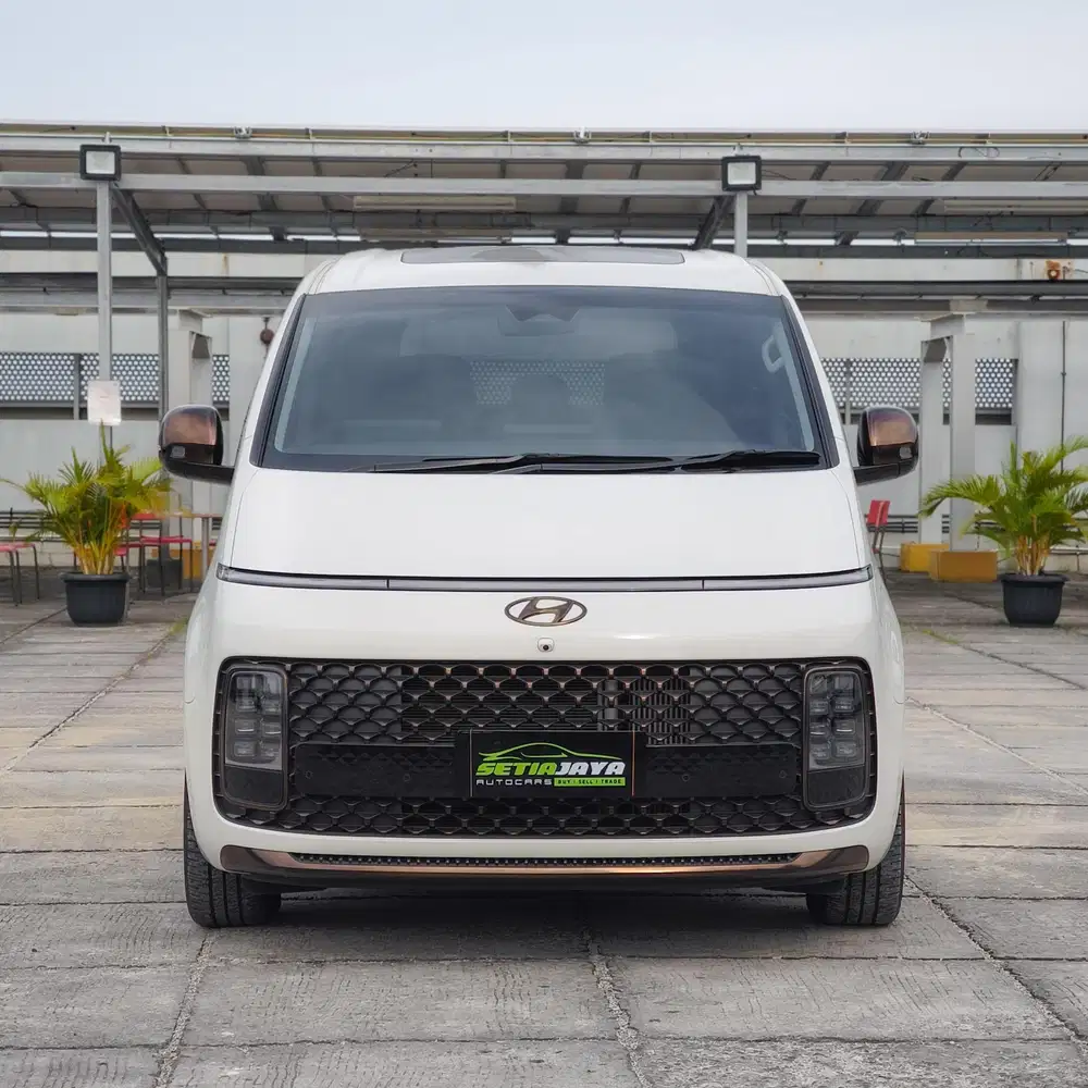 Hyundai staria signature 2200cc matic solar 7 seater 2021
