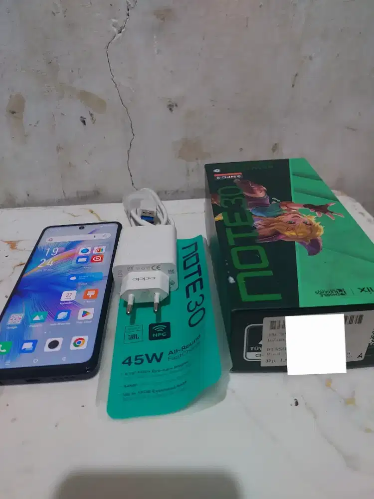 Infinix note 30 ram 8+8 256GB