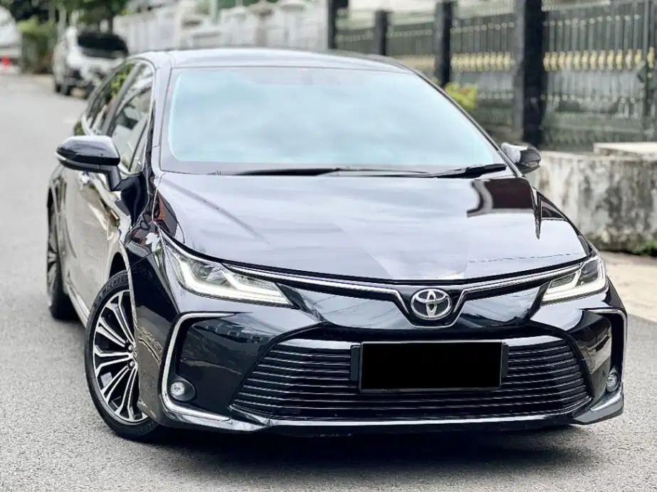 Toyota Corolla Altis V Matic 2022 Hitam Met No Genap TDP 20 Juta