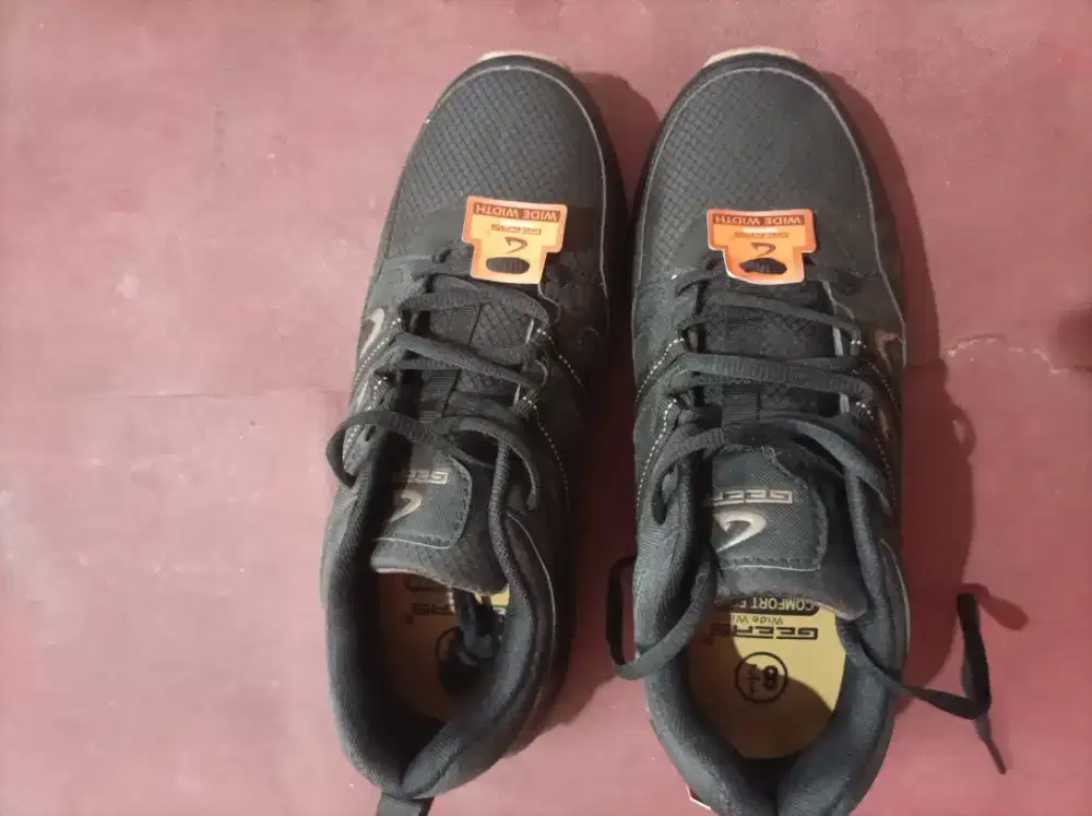 Sepatu GEERS Comfort Foam - Wide Width Original