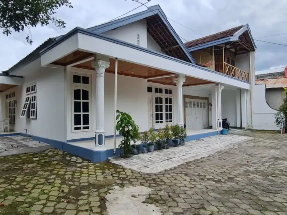 RUMAH PARKIR LUAS COCOK UNTUK KANTOR, SINDUADI, MLATI, SLEMAN, JOGJA