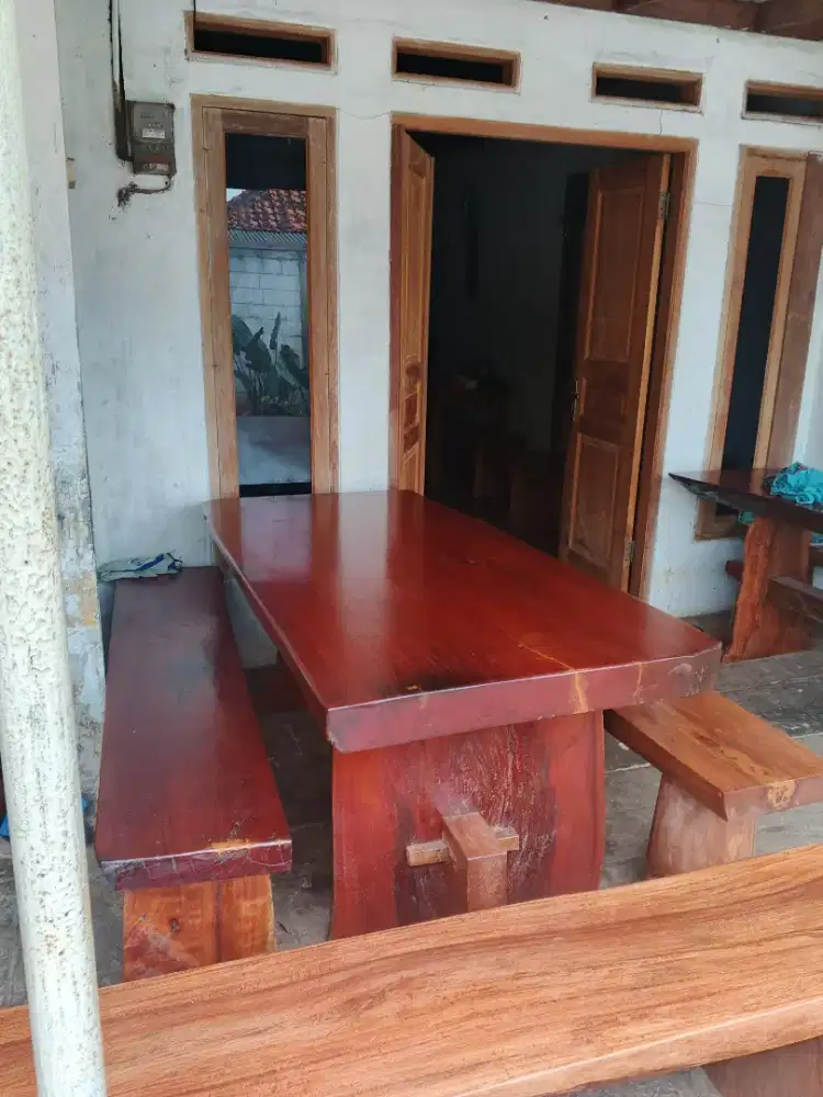 MEJA makan antik teras