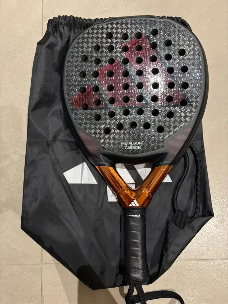 Raket padel adidas metalbone carbon like new