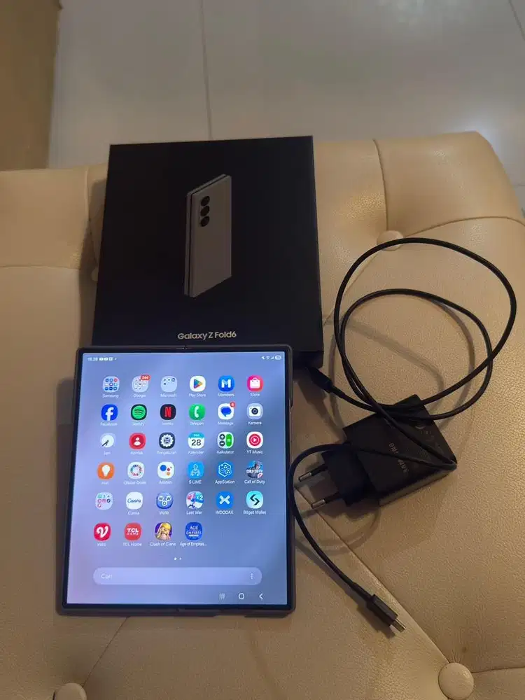 DI JUAL SAMSUNG FOLD 6 99% MULUS!! DI JUAL KRN BOSAN,JARANG DI PAKAI!