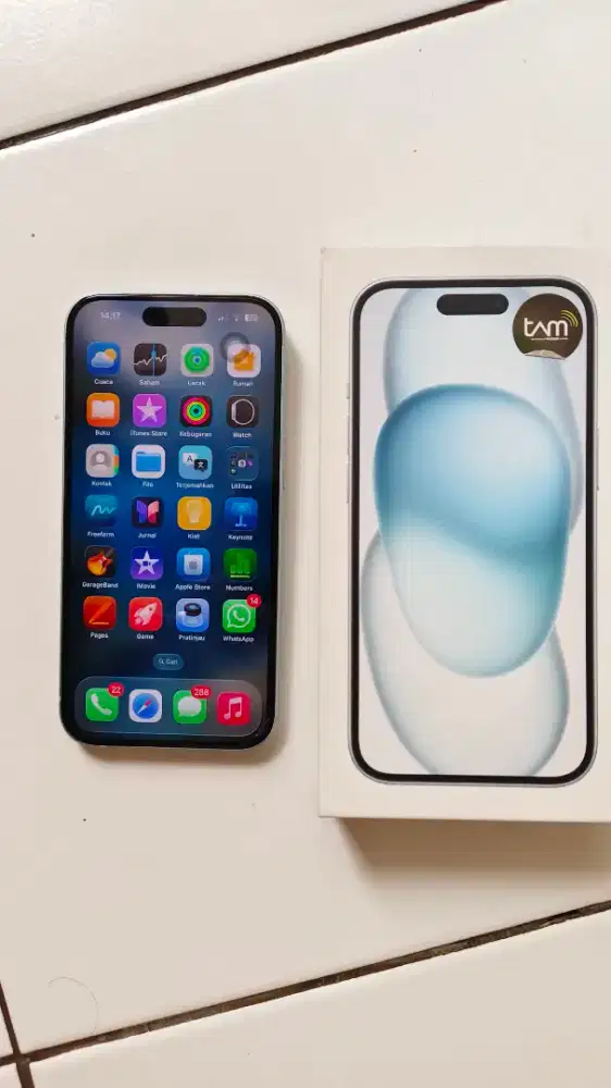 Iphone 15 128 GB warna Blue ibox Like New