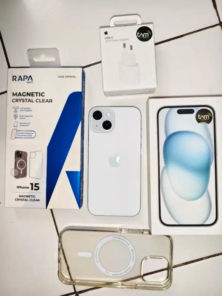 Iphone 15 128 GB warna Blue ibox Like New