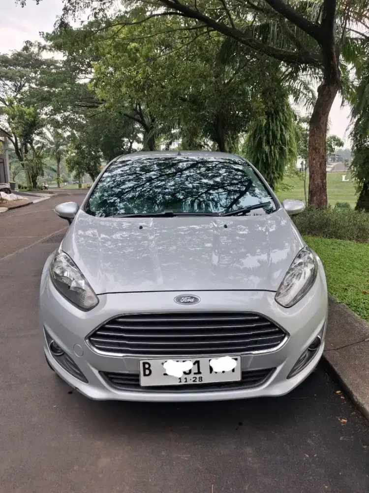 Low KM ford fiesta facelift 1.5 trend 2013