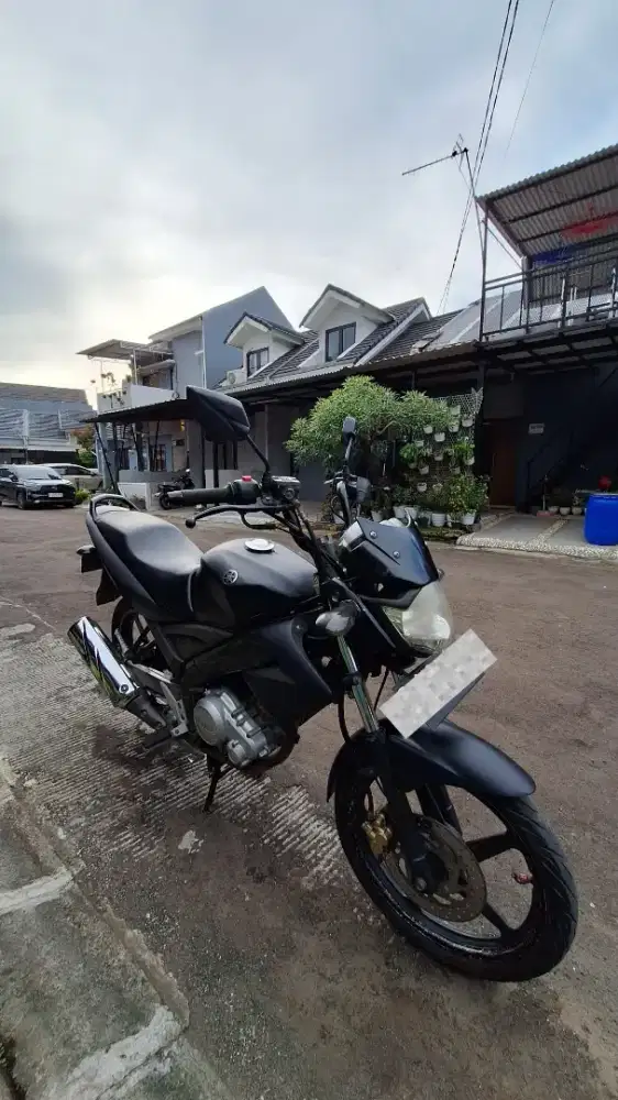 Yamaha Vixion 2011 Warna Hitam