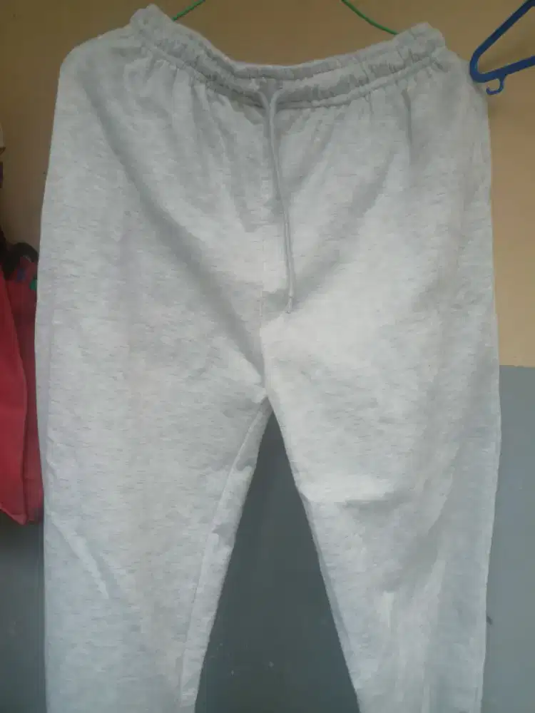 Celana Training Wanita Loose Korean Style – Baru! Abu Muda