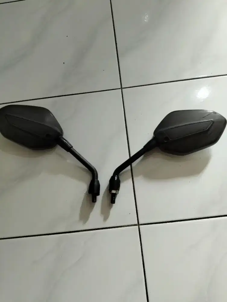 Spion original copotan Tiger Revo kondisi jos mlusss