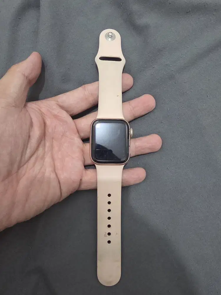 Apple Watch 5 40mm inter iwatch