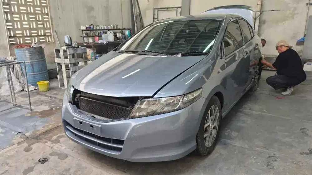 Mekanik Mobil Berpengalaman