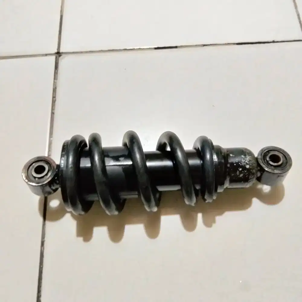 Dijual shock belakang Jupiter MX New