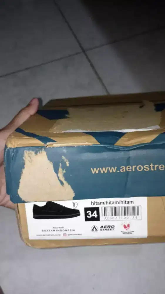 sepatu aerostreet