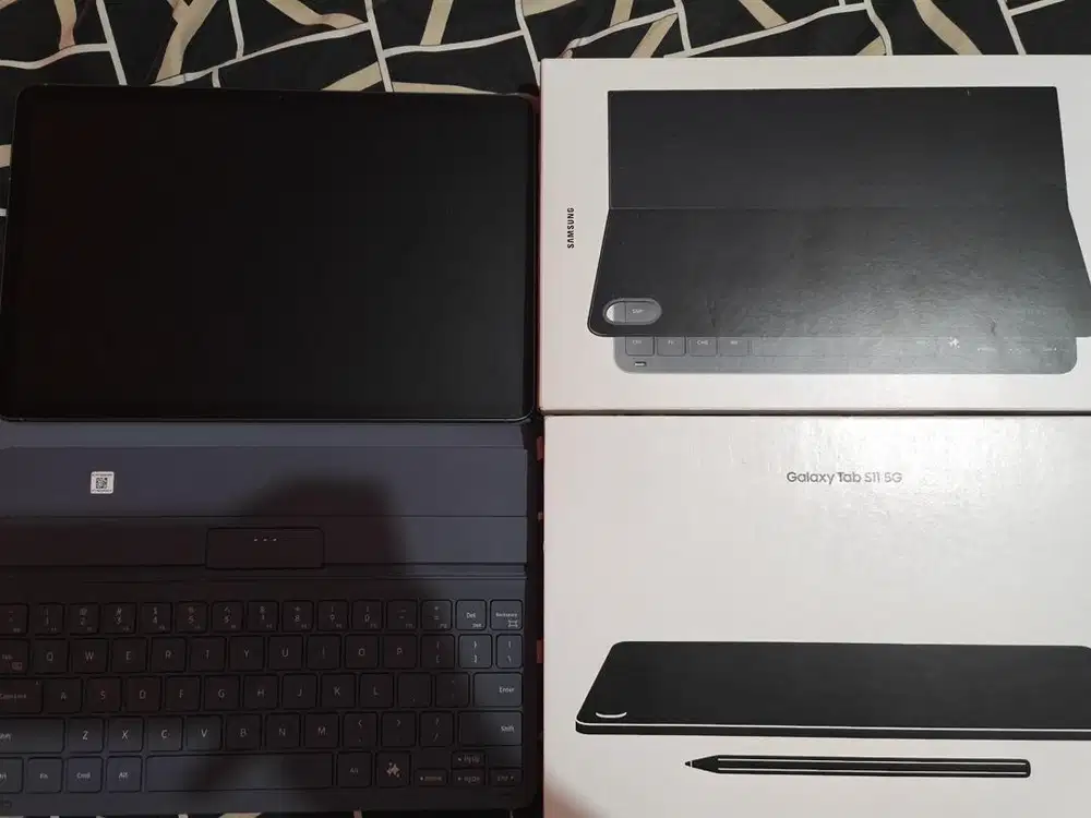 BNOB Samsung Tab S11 5G + keyboard ori 12/256gb