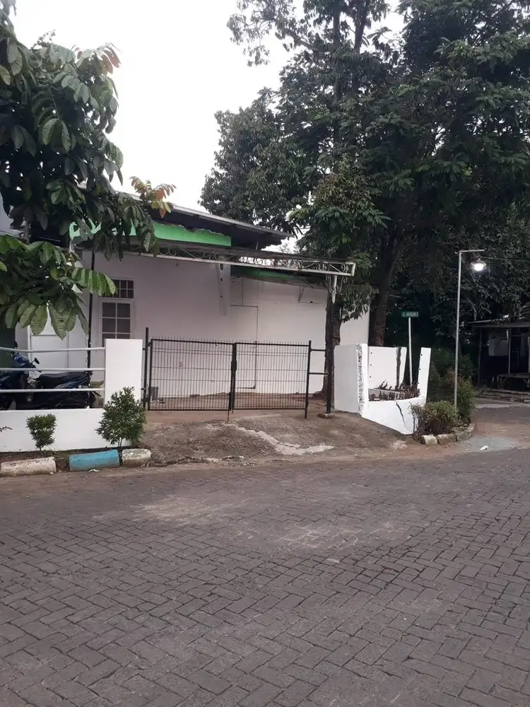 Jual Rumah BU Murah Cepat  Hitung Tanah Luas Tanpa Perantara Ciputat