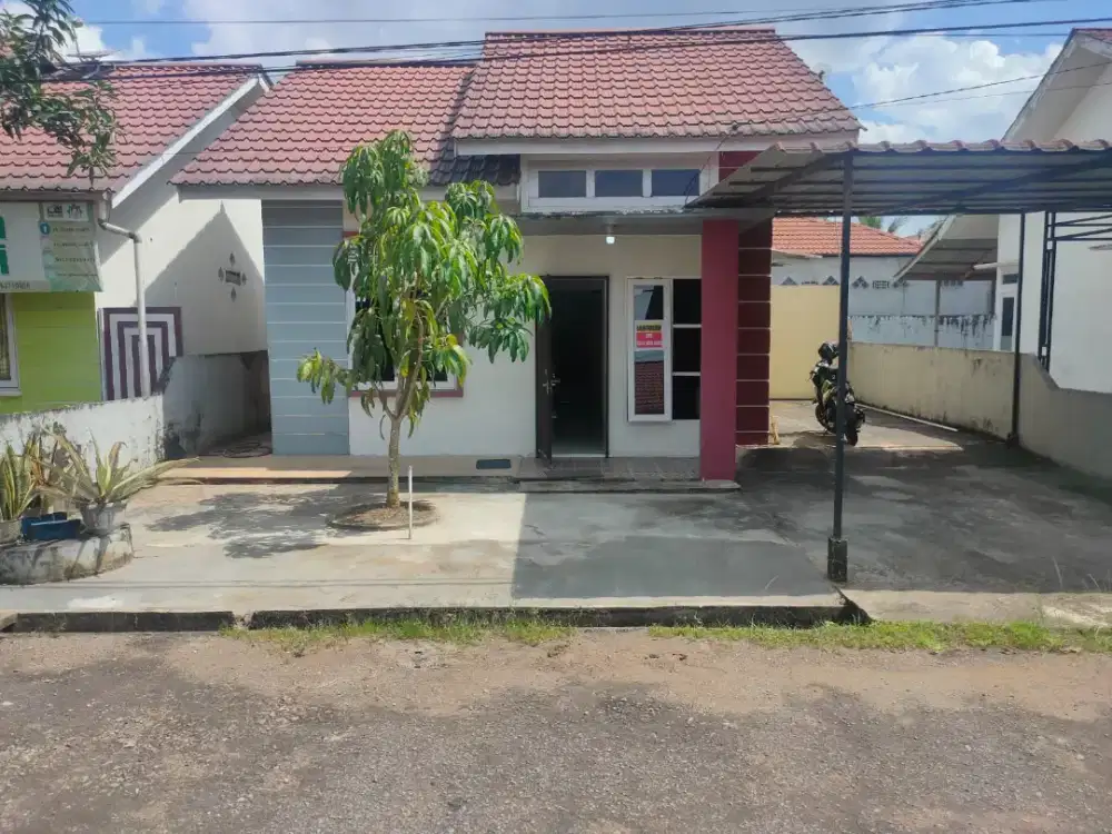 Di kontrakan rumah pribadi