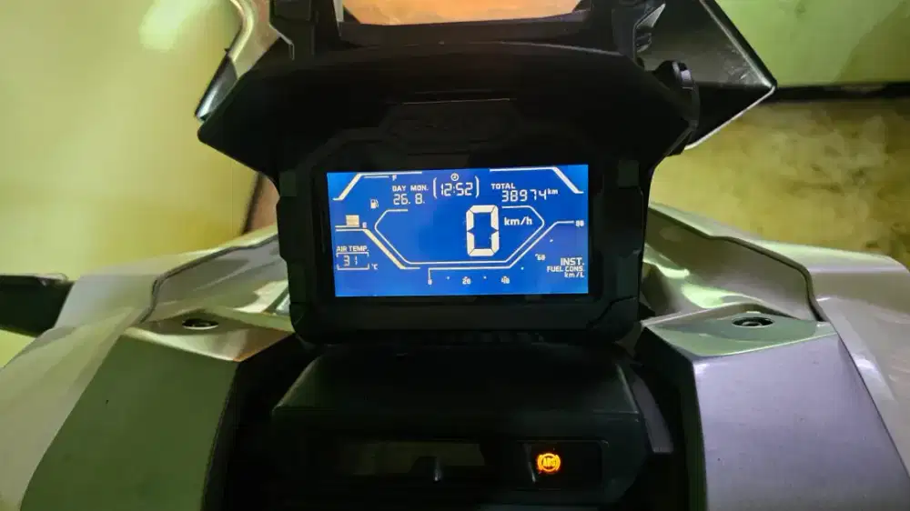 UD ENY MOTOR - Honda ADV 150 ABS thn 2021 fresh